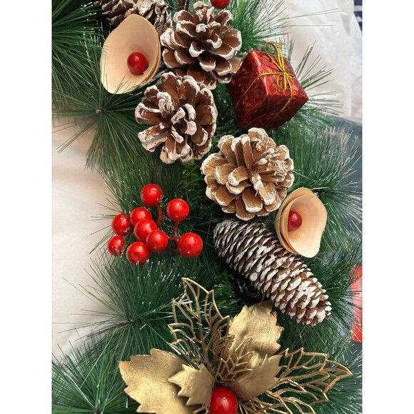 Christmas Wreath 24” Door Wreath Pinecones Red Berries Storage Bag NEW (Q1) - Picture 3 of 6